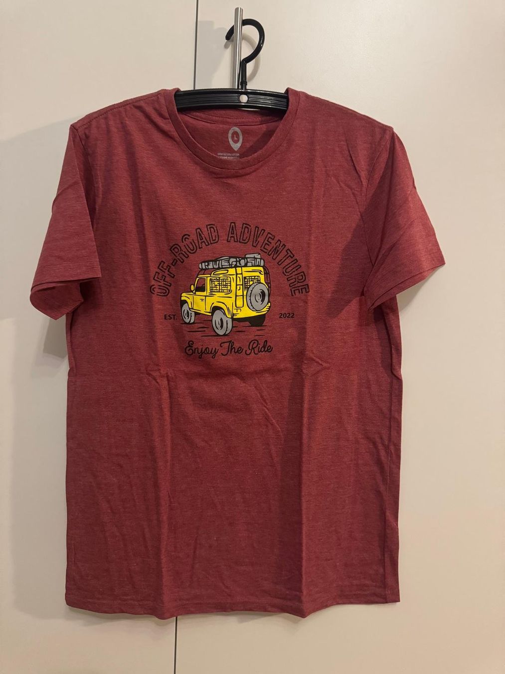T-shirt: T-Shirt mit Jeep – Usato da Reichenburg venduto da Noele123