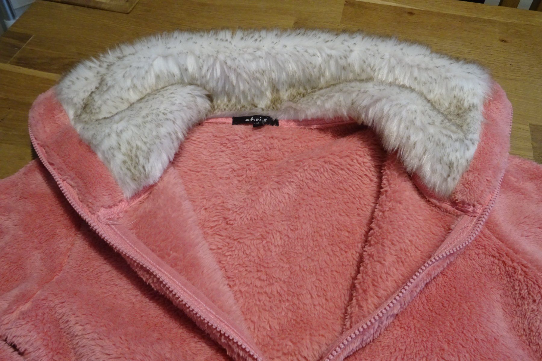 Giacche: kuschelige Sweatjacke Gr. M – Usato da Urtenen-Schönbühl venduto da Lari1 2