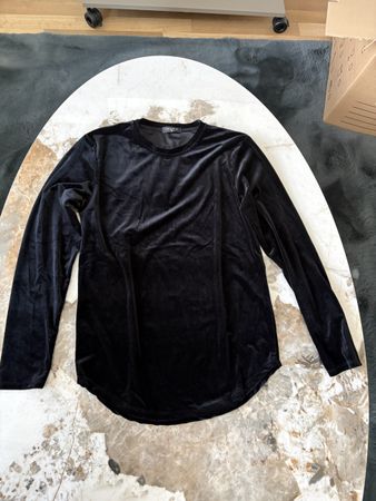 Damen Samt Langarmshirt Schwarz Grösse M neu