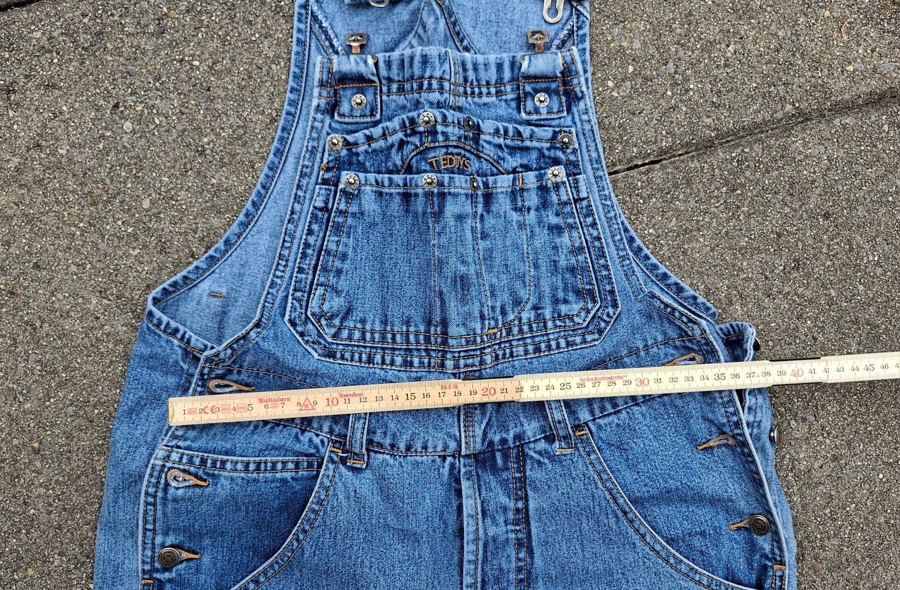Jeans: Latzhosen Jeans Gr. 36 – Usato da Küssnacht am Rigi venduto da AutoVilla 1