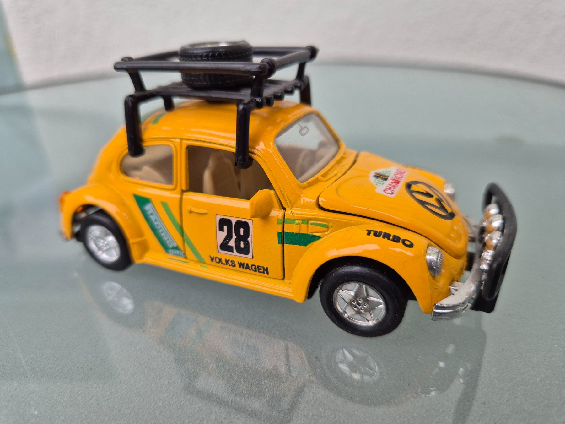 Volkswagen Modellini d'auto: VW Käfer Rallye von Welly 1:32 – Usato da Oberbuchsiten venduto da laffite54 1
