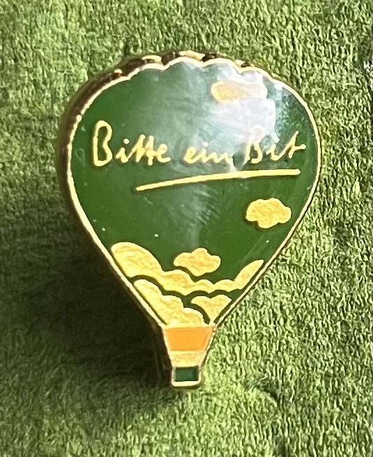 Placchette & Badge: Heissluftballon Pin – Usato da Itingen venduto da Bebbi6569