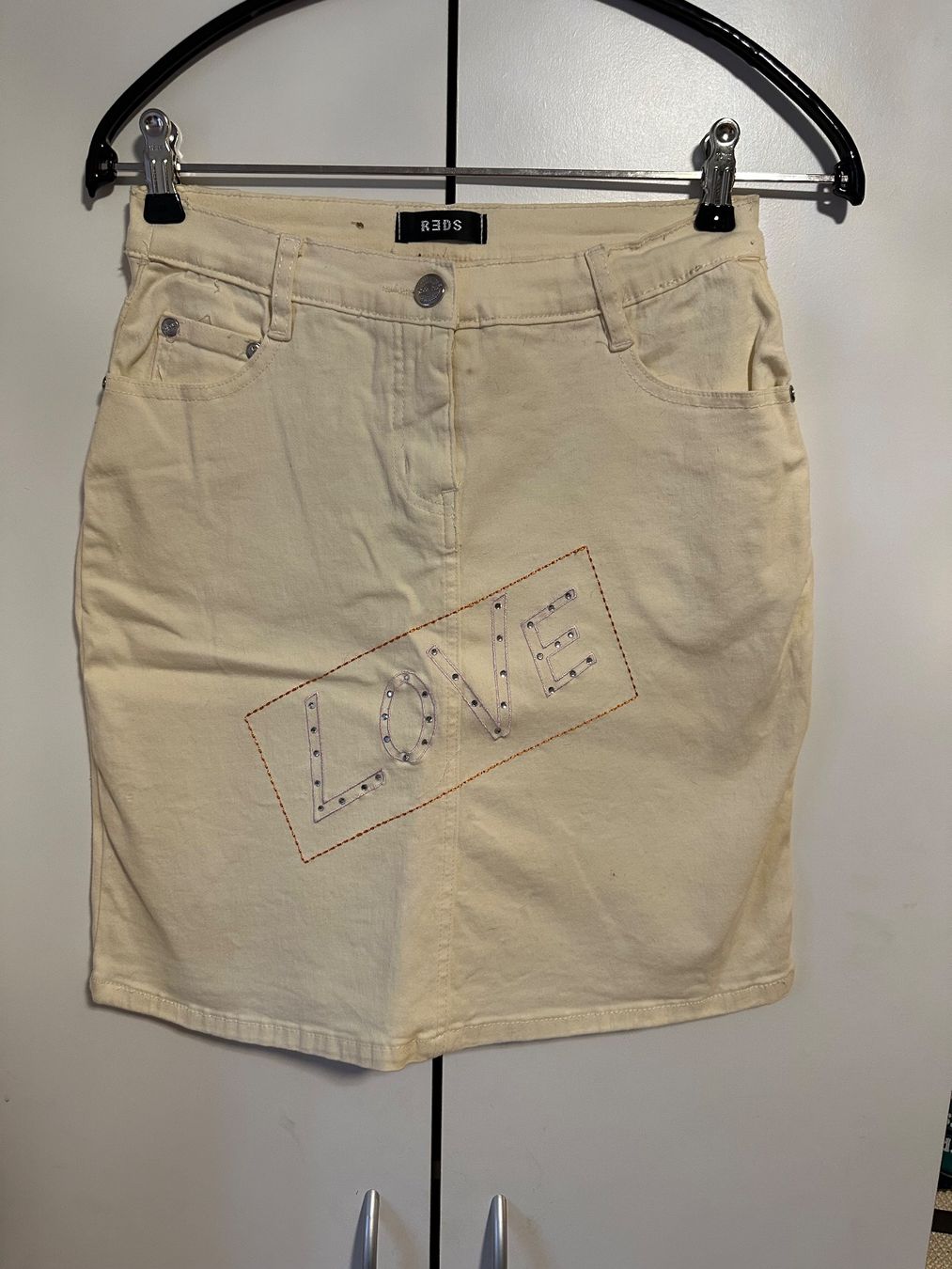Gonne: Rock RESS beige Grösse S mit Applikation – Usato da Schaan venduto da Hermine2018