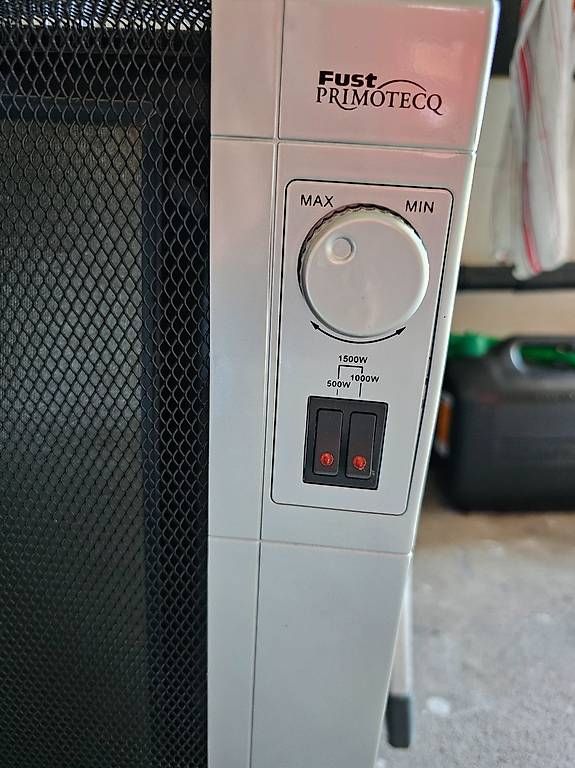 Radiatori: Heizofen – Usato da Rothrist venduto da Neubeginn 1