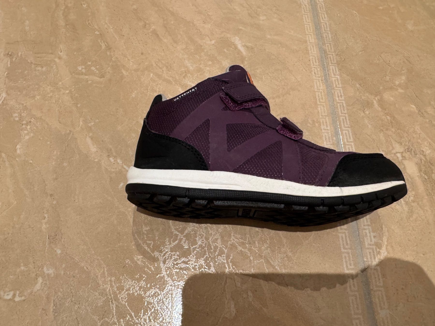 Scarpe per ragazze: Kavat Vattentät wasserfeste Schuhe, 31 – Usato da Klingnau venduto da Markus14 5