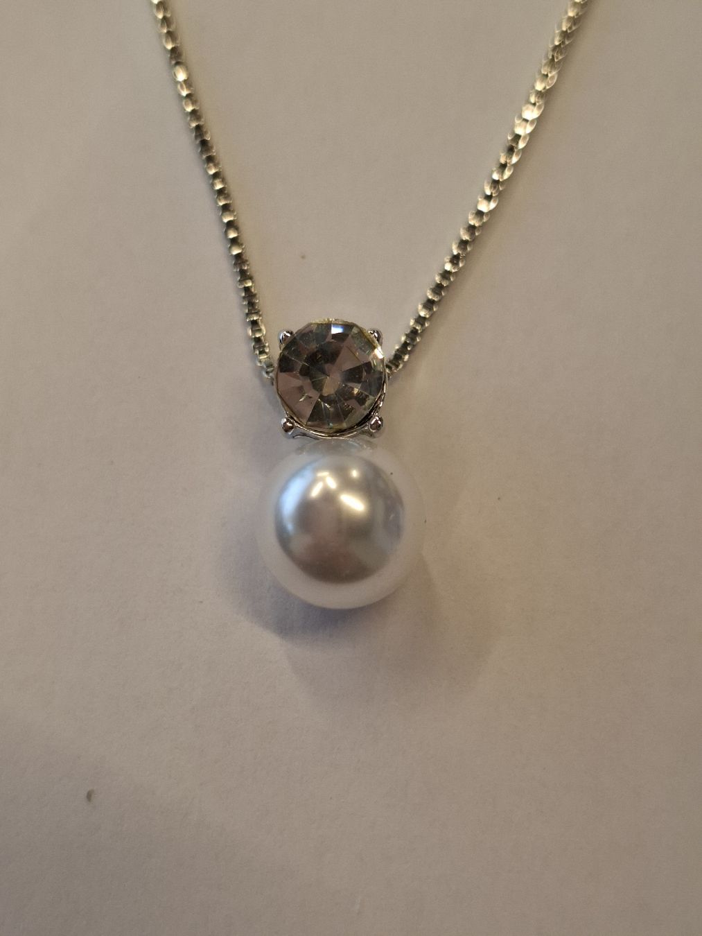 Colliers: Collana ed orecchini con perle – Neuf avec emballage d'origine à Camorino par ros_cj5f