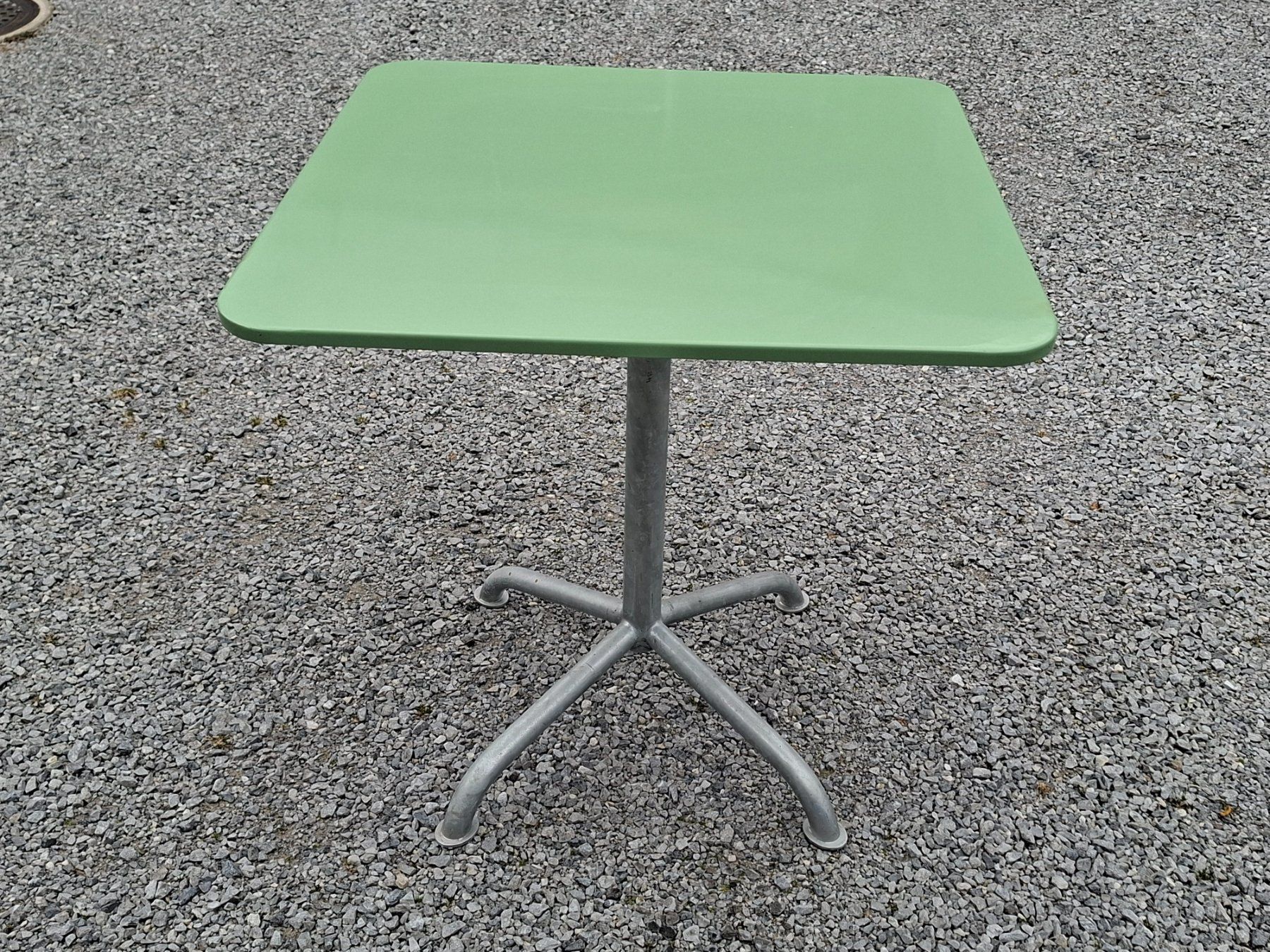 Tavoli: Kllaptisch Gartentisch 70 x 70cm – Usato da Buch am Irchel venduto da alinea11 2