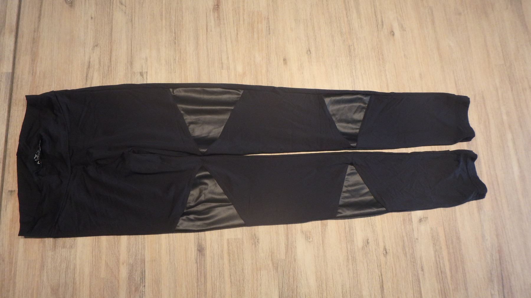 Pantaloni: Freizeitshosen – Usato da Vaduz venduto da RapunzelLissi 2