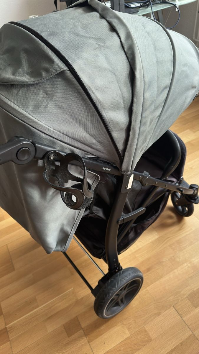 Hauck Carrozzine: Hauck 4D kinderwagen – Usato da Bern venduto da mat_cb5z 1