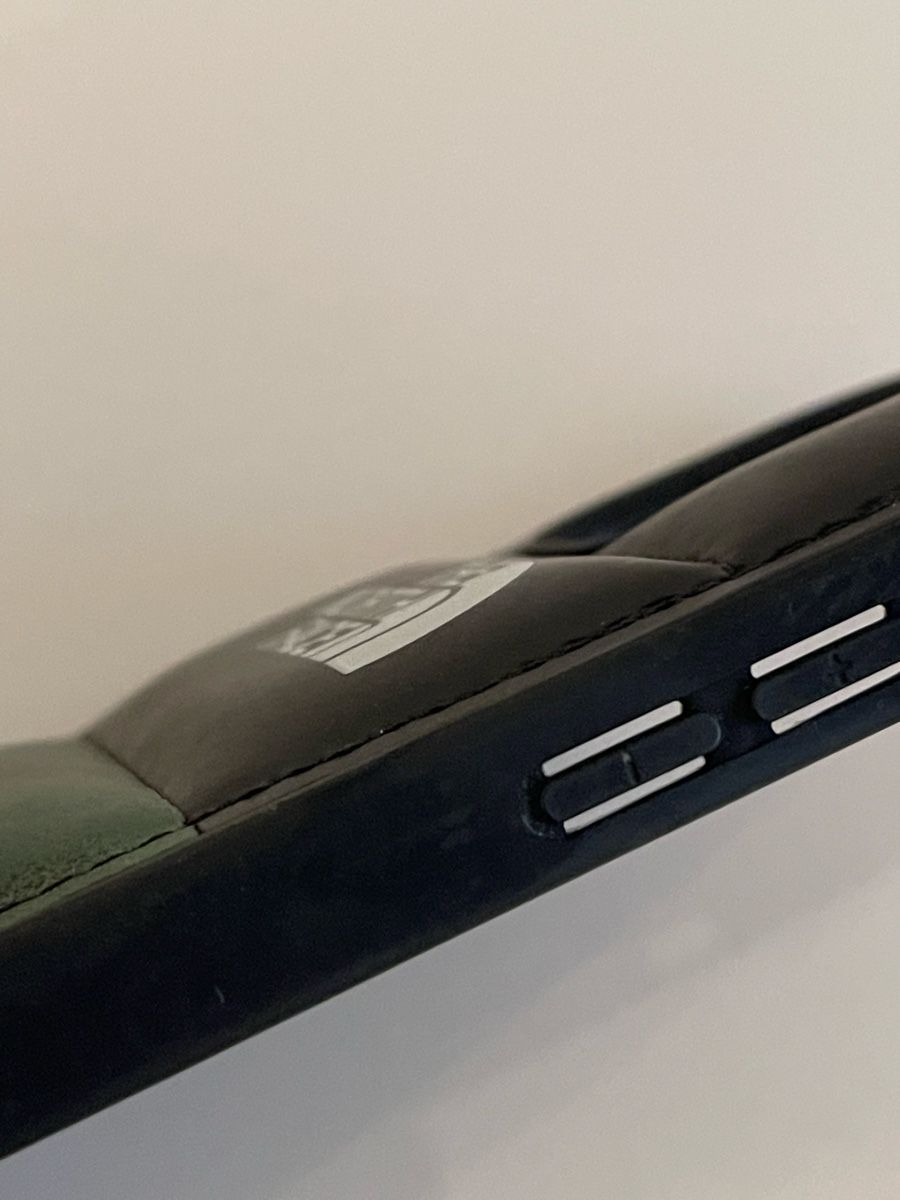Cover & Protezioni schermo: The North Face iPhone 12 Pro Max Hülle – Usato da Meisterschwanden venduto da GleMar 1