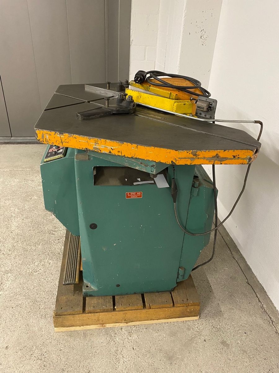 Tutte le macchine: AUSKLINKMASCHINE COMACA – Usato da Aadorf venduto da Handwerker22 2
