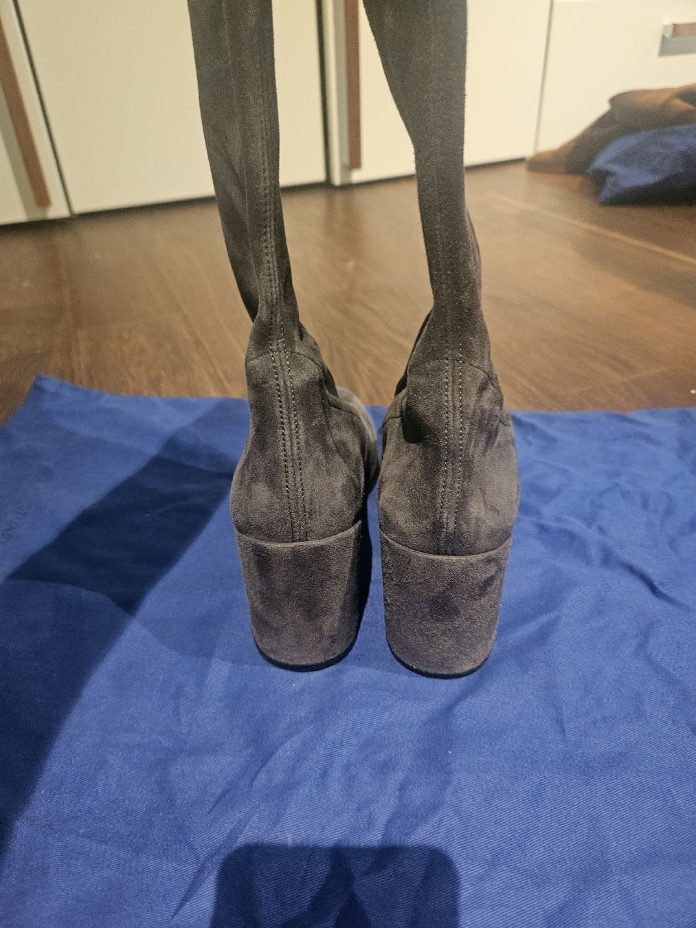 Stuart Weitzman Damenschuhe: Neue Stuart Weitzman Ovetknees – Neu (gemäss Beschreibung) aus Wermatswil von Marra09 2