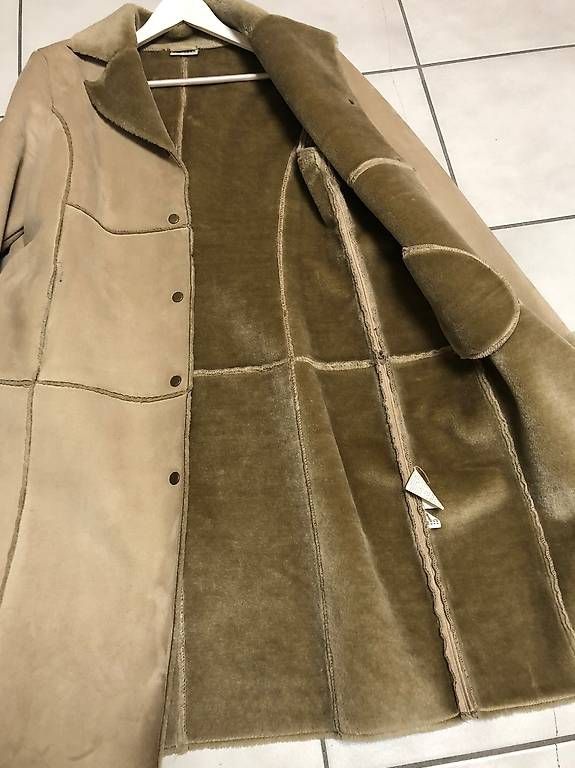 Cappotti: Vendo mantello  – Usato da Losone venduto da car_2cl8 3