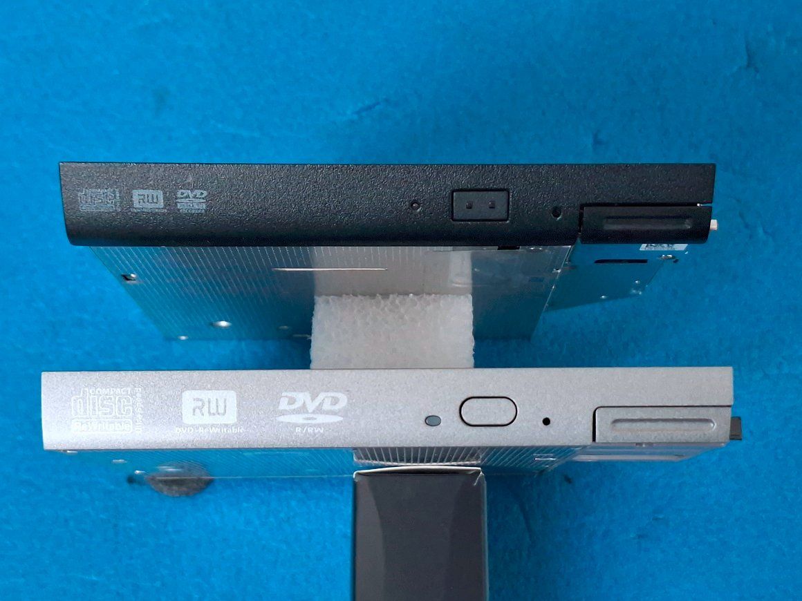 Dell Notebook: Dell Latitude DVD ROM + Dell Precision DVD/CD ROM – Usato da Schafisheim venduto da Kef1 7
