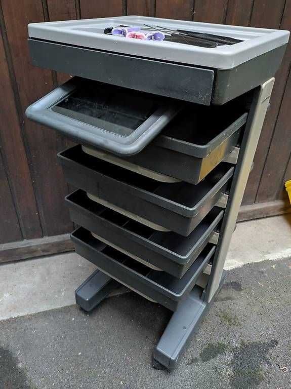 Alle DVDs: Welonda Coiffeur Wagen – Gebraucht aus Binningen von Smile-46 2