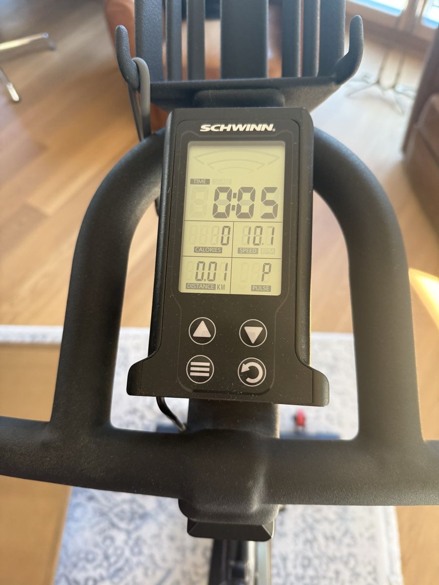 Schwinn Hometrainer: Schwinn IC7 – Gebraucht aus Au ZH von pgi_2n7h 4