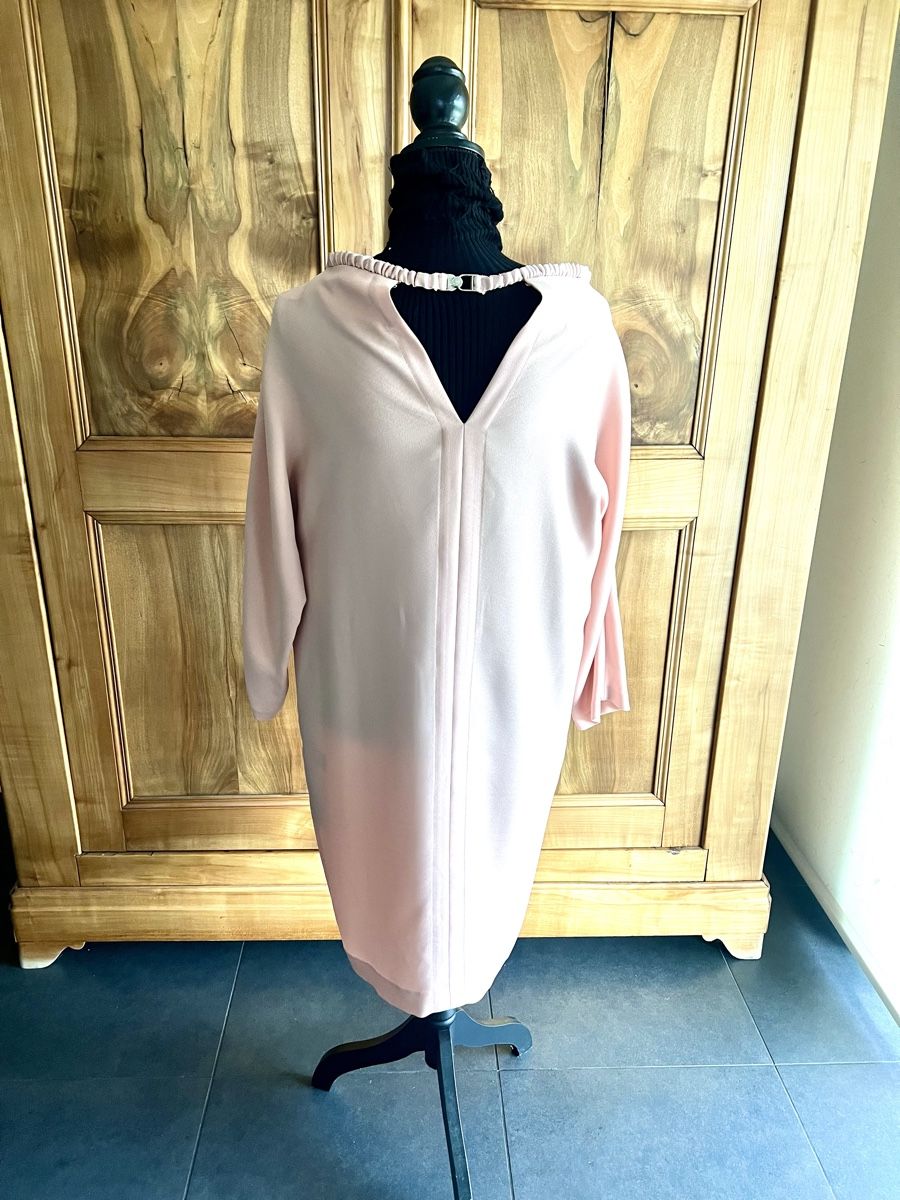 Tara Jarmon Vestiti: Robe rose Tara Jarmon T 40 – Usato da Porrentruy venduto da SYANKA 2