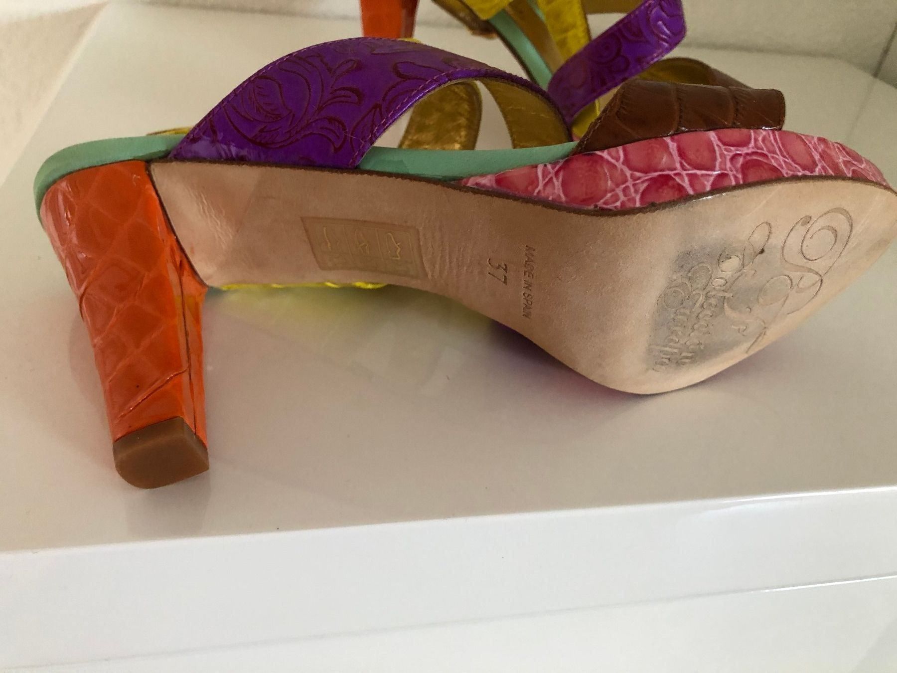Scarpe da donna: Extravagante Ledersandaletten Gr. 37 – Nuovo (secondo la descrizione) da Uzwil venduto da langensteig 5