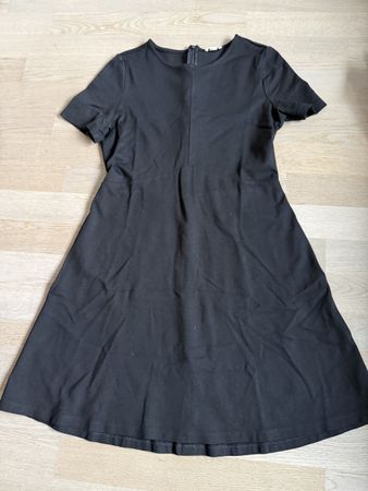 Schwarzes Kleid Esprit Gr. L, eher S/M