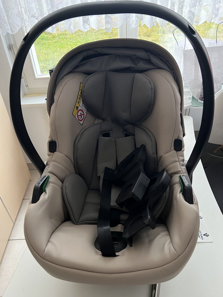 Carrozzine: Junama Kinderwagen mit viel Zubehör – Usato da Reinach AG venduto da Bek24 4