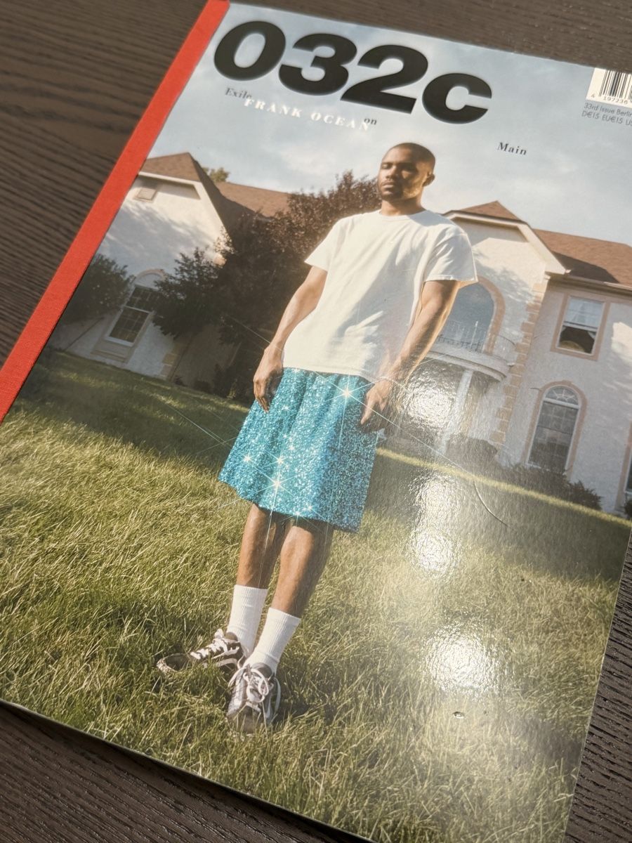Riviste & Magazine: 032c Magazin Winter 2017/18 Frank Ocean – Usato da Zürich venduto da ya66in 2