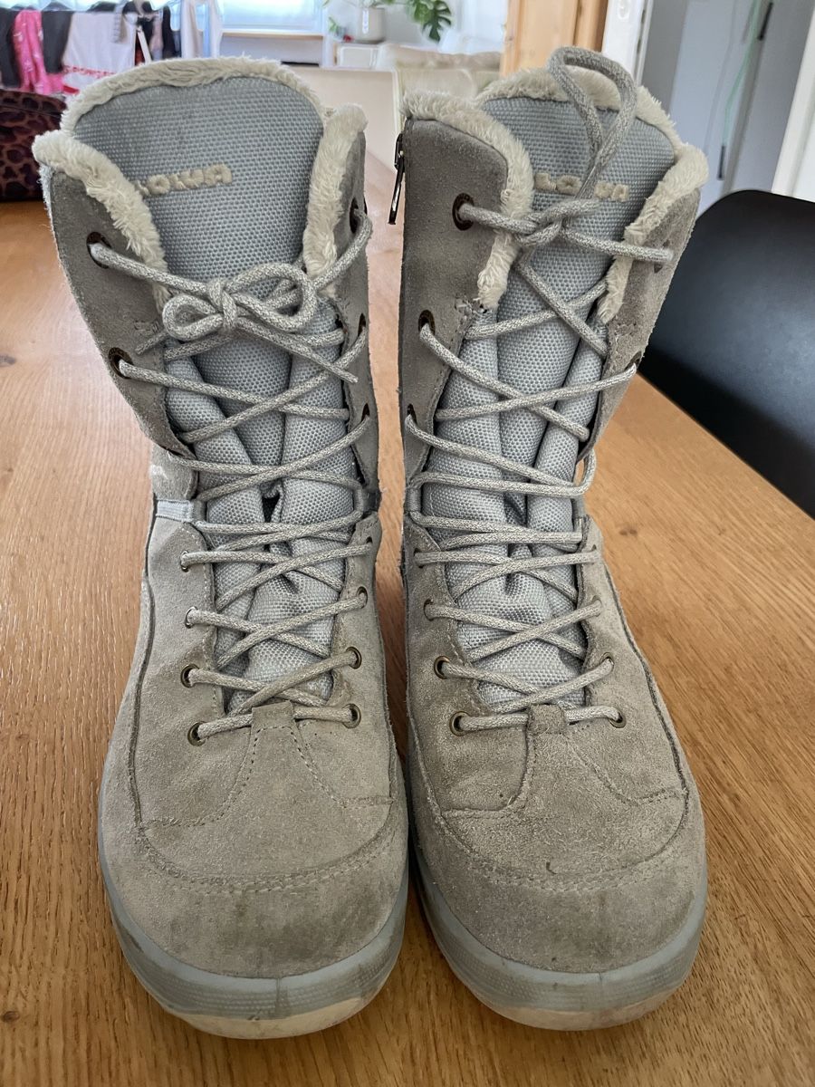 Lowa Damenschuhe: Lowa Winterstiefel Model Bianca gr. 38 – Gebraucht aus Recherswil von grafics 1