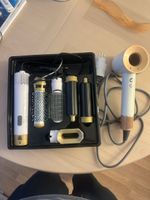 Haartrockner mit Styling Aufsätzen weiss gold CH Stecker