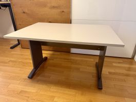 Schreibtisch grau 120x80x72cm gebraucht