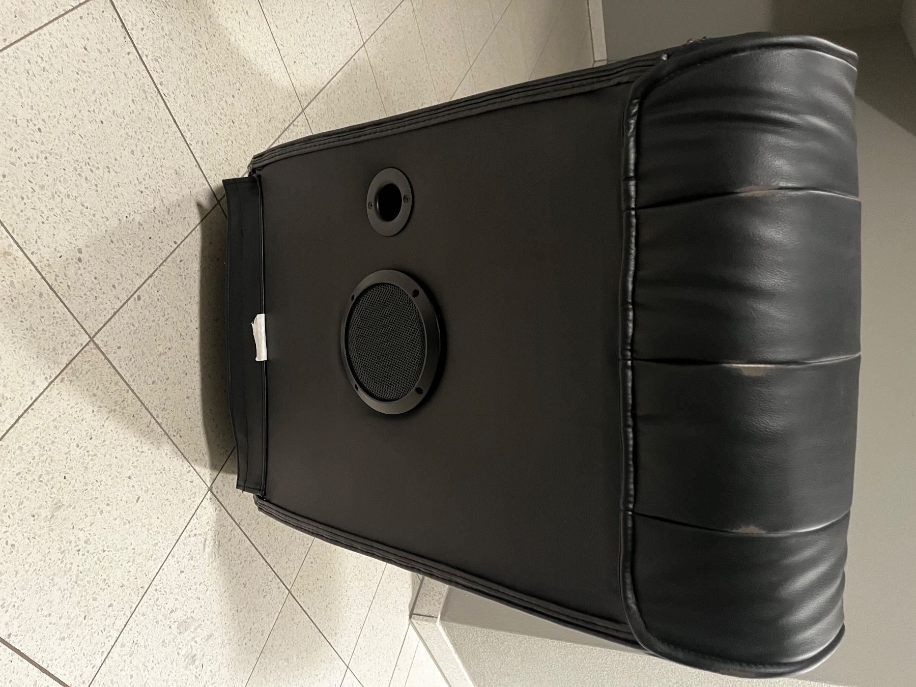 Poltrone: Gaming Sessel mit Lautsprecher - Gebraucht Schwarz – Usato da Malters venduto da spe_82sv 1