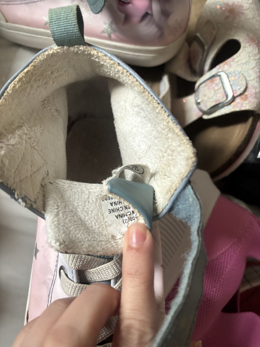 Scarpe per ragazze: Lot de chaussures fille – Usato da Neuchâtel venduto da Pandialfen 5