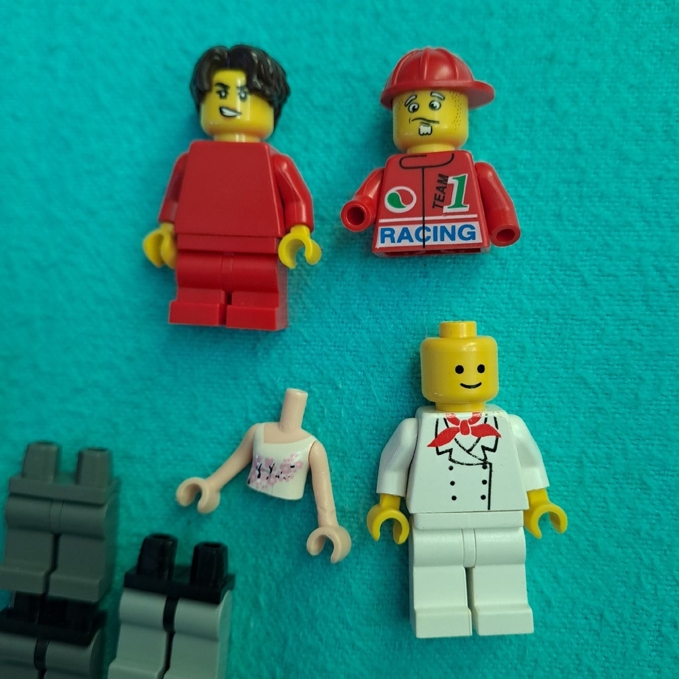 Lego Figurines: LEGO Figuren und Teile Konvolut – D'occasion à Koppigen par gig_fbs5 1