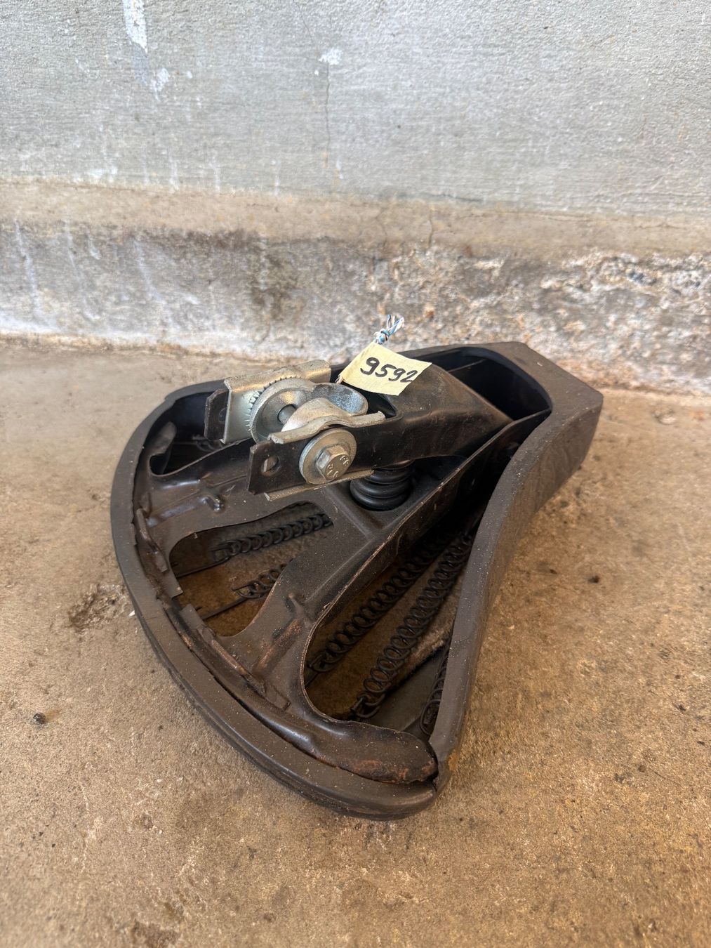 Puch Pièces pour mobylette: Giuliari Mofa Sattl Oldie – D'occasion à Fahrni b. Thun par berger_tuning34