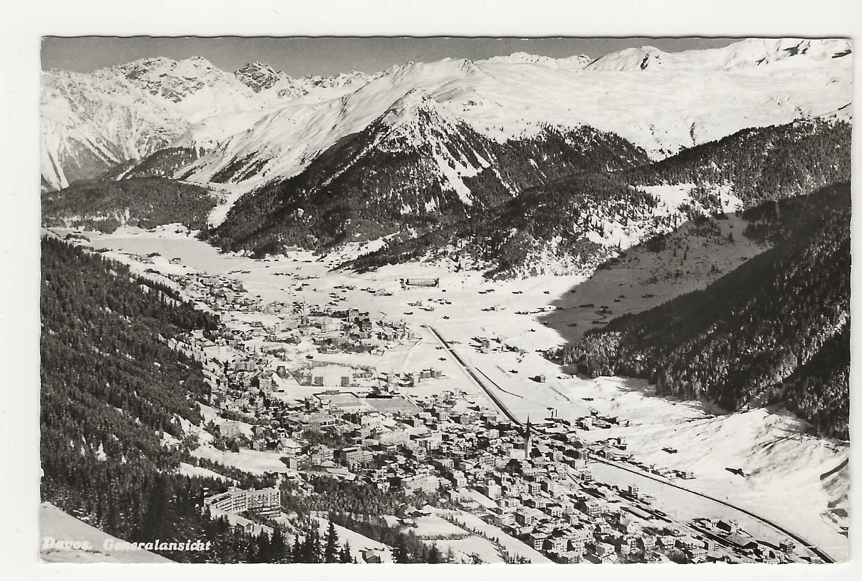 Cartoline postali: DAVOS  GENERALANSICHT  1966 – Usato da Küttigen venduto da rolypo
