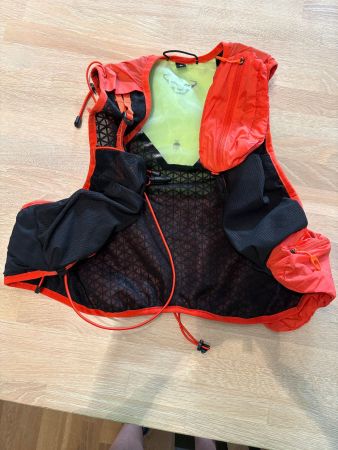 Laufweste Dynafit orange / schwarz, guter Zustand
