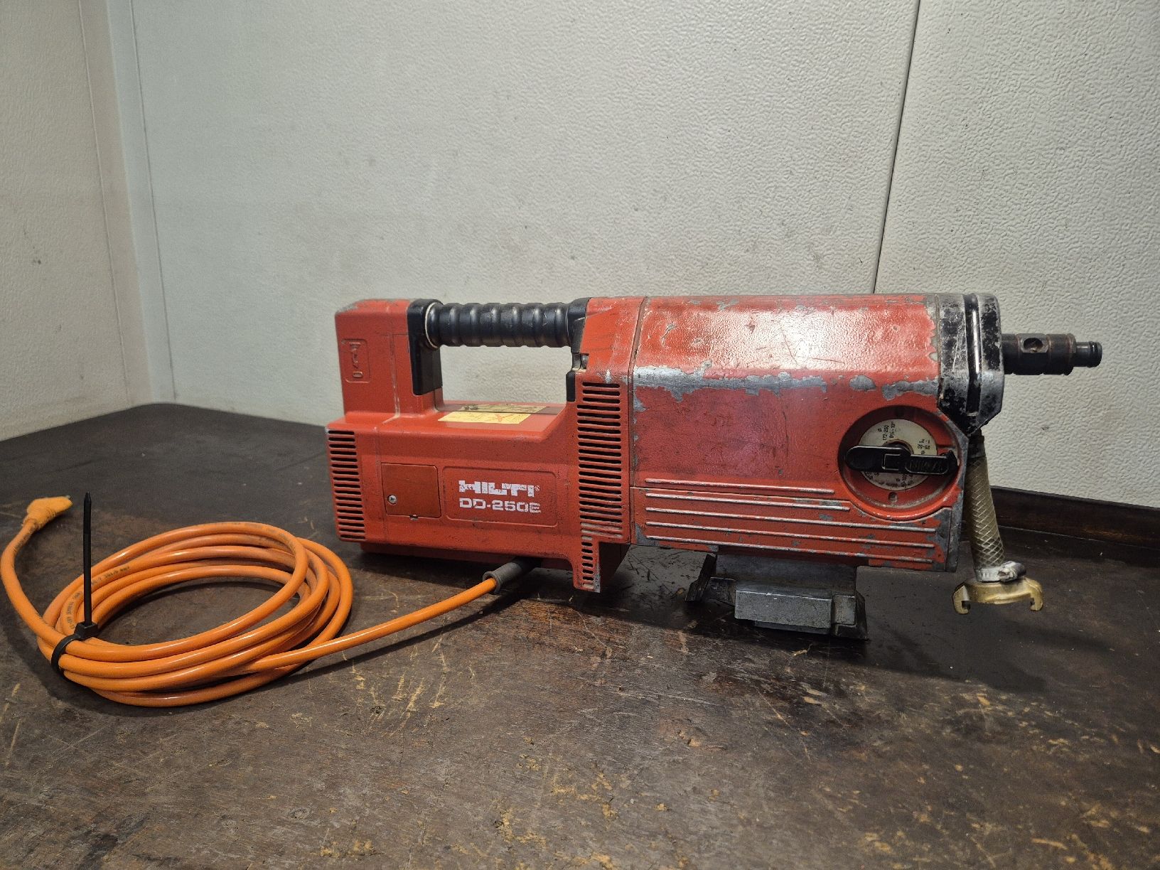 Hilti Trapani: Hilti DD-250 E Kernbohrgerät – Usato da Bärau venduto da schwedenpower