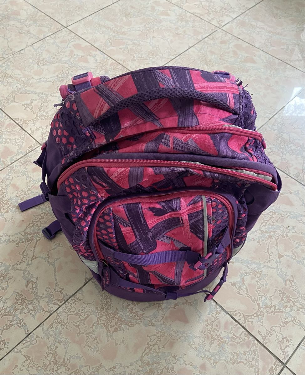 Satch Borse & Zaini: Satch Schulrucksack Pink/Lila – Usato da Moosseedorf venduto da prodrips_ch