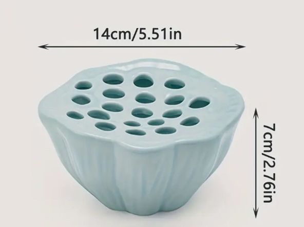 Vasi & Recipienti: Atypical Unique ceramic flowe vase light blue – Nuovo (secondo la descrizione) da Frauenfeld venduto da Vanityroom 2