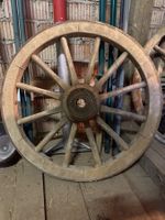 Altes Wagenrad Holz Speichenrad Dekoration rustikal D=80cm