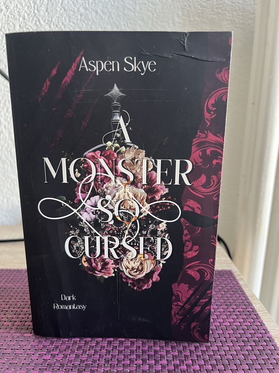 Bücher: A Monster so Cursed von Aspen Skyle – Neu (gemäss Beschreibung) aus Glattbrugg von readsy