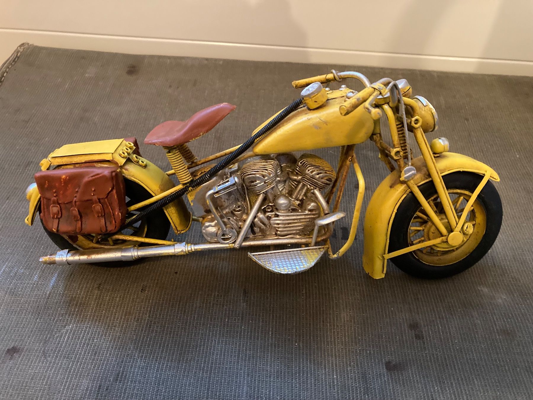 Kit di modellismo & Modellini statici: Harleymodell aus massivem Material – Nuovo e nell'imballaggio originale da Wildegg venduto da Rider59