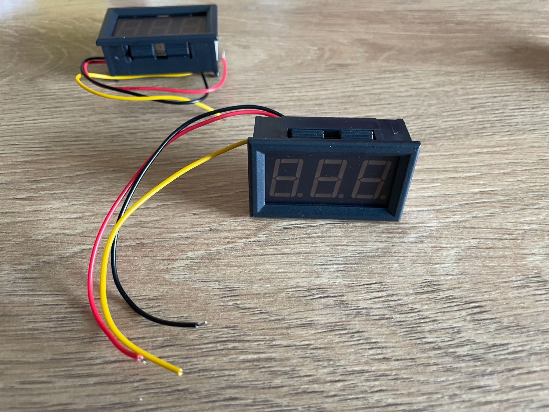 Misurare: Voltmètre 0-10V LED VERT – Nuovo e nell'imballaggio originale da Denges venduto da Ricautomotive 1