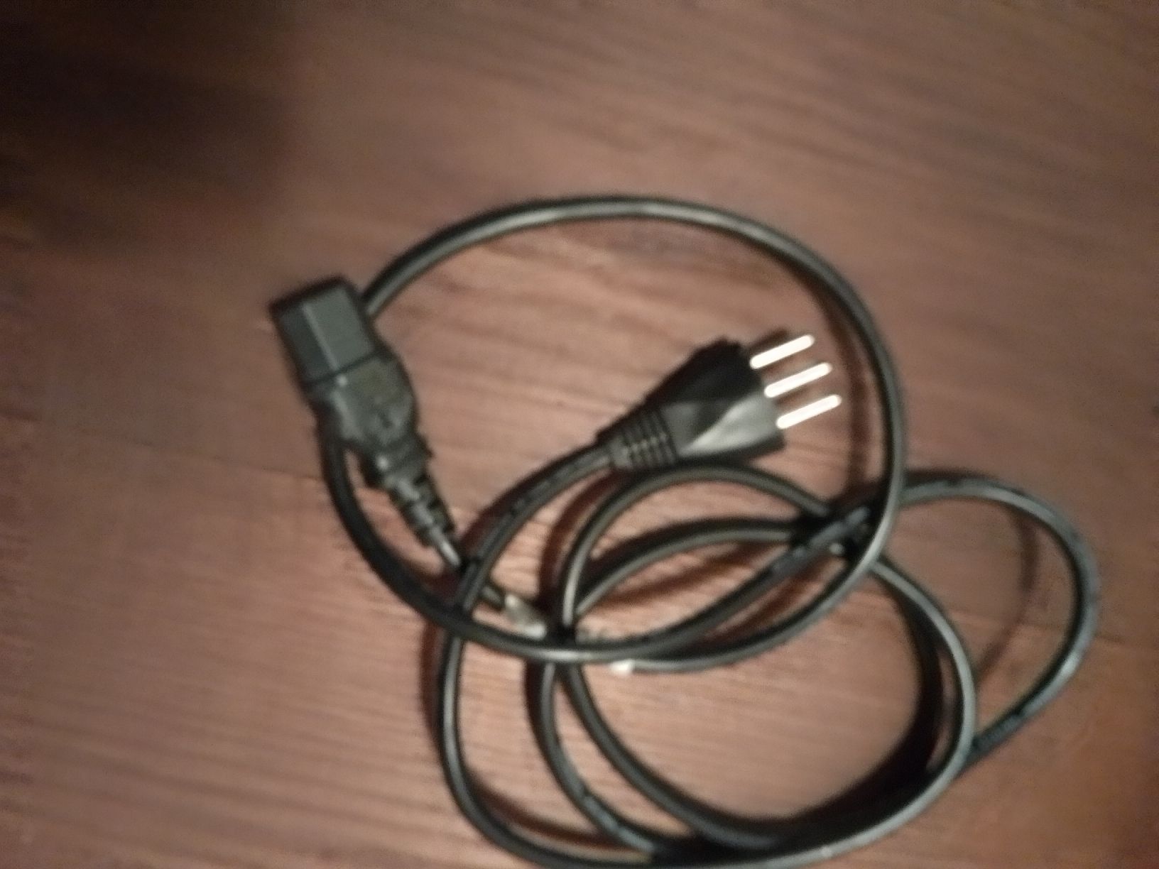 Cavi: Kaltgeräte und Notebook Kabel. – Usato da Erlinsbach venduto da Yanny 4
