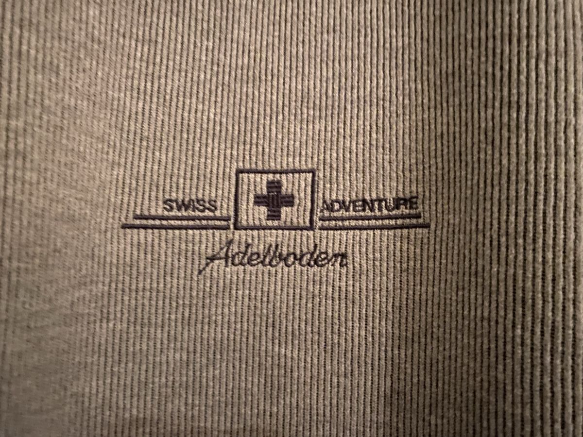 Pullover & Sweatshirts: Schweizer Design Pulli, Graumeliert grösse S, Top Zustand – Neu und originalverpackt aus Allschwil von Deal_Tiger99 1