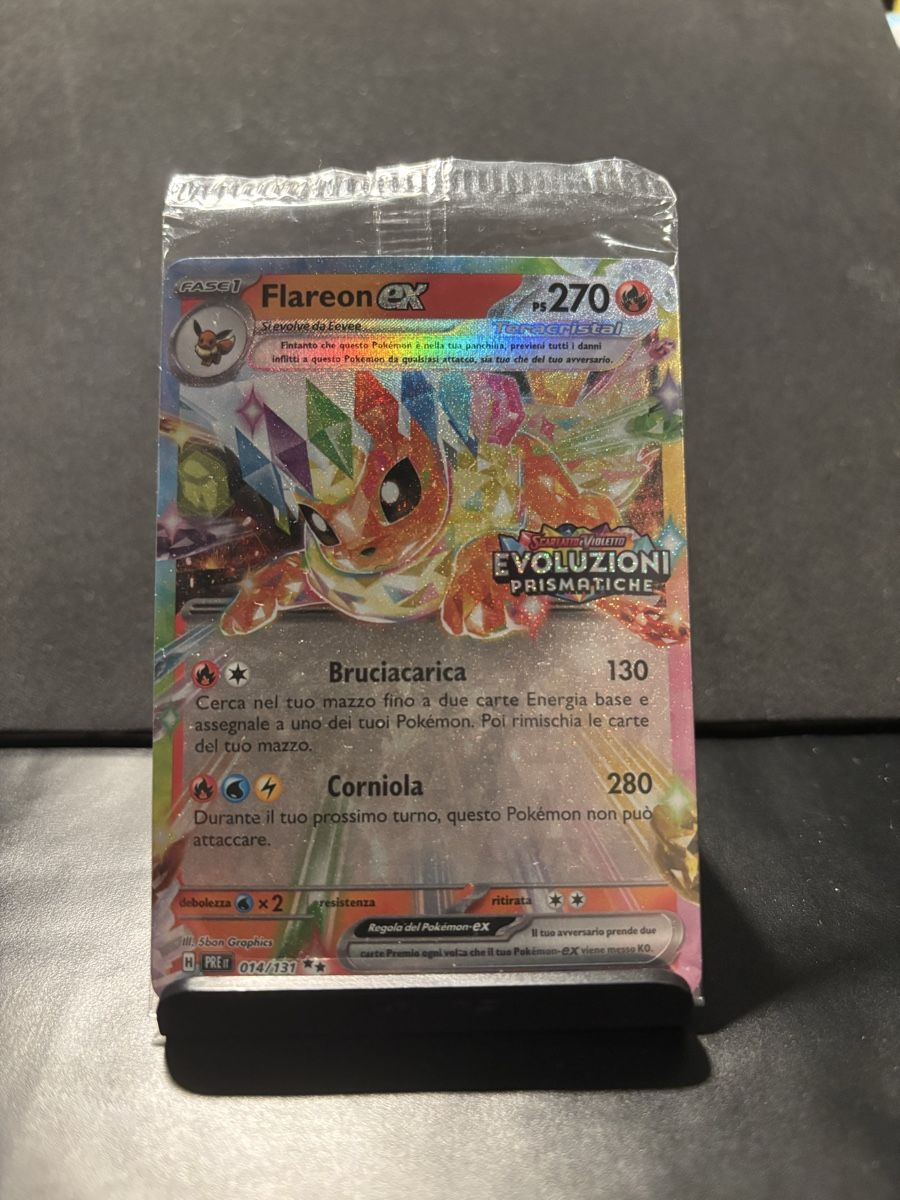 Pokémon Carte collezionabili: Flareon EX - Prismatic Evolution - Promo Stamped - Mint Cond – Nuovo e nell'imballaggio originale da Bellinzona venduto da Cook_