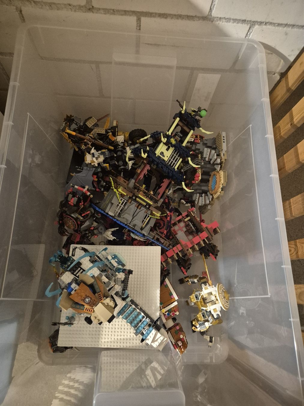 Lego Kit di costruzioni: Lego Ninjago/Chima Box – Usato da Neuenhof venduto da Alex5432.