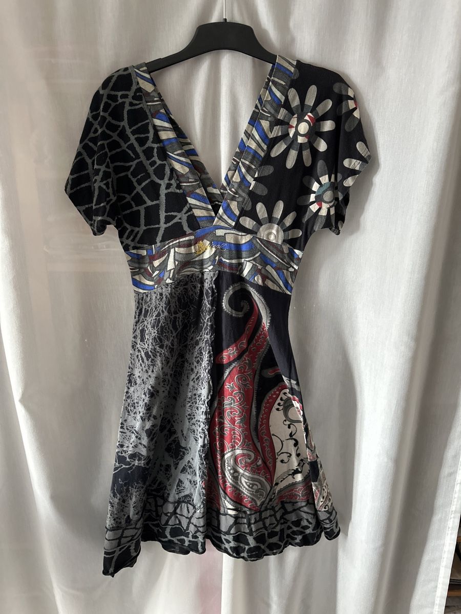 Desigual Vestiti: Kleid Desigual Grösse M – Usato da Trüllikon venduto da angela4444 3