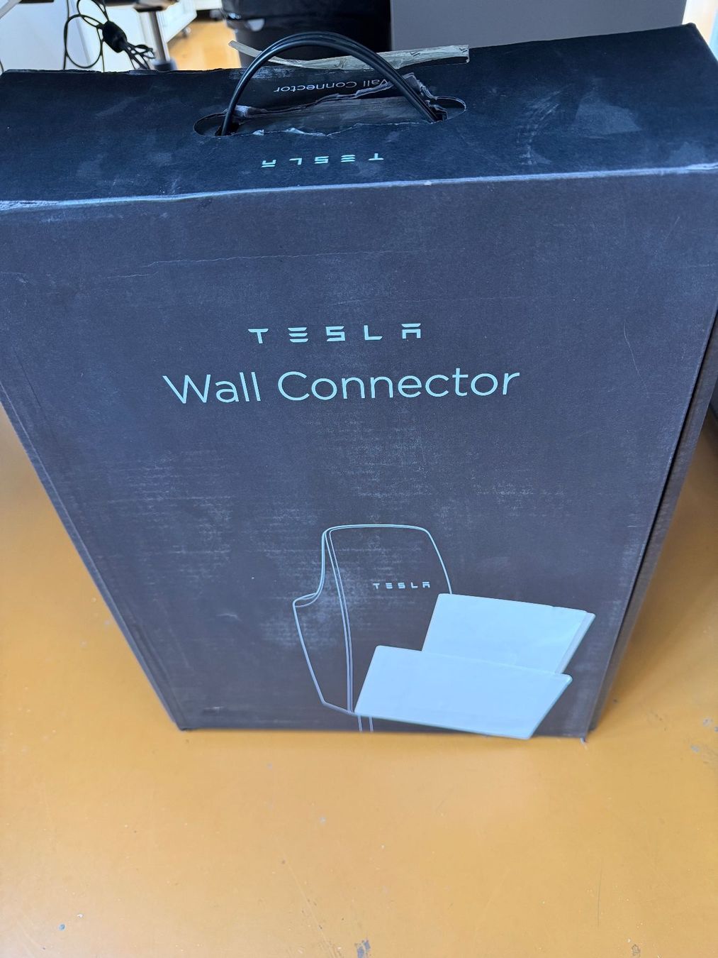 Tesla Batterie-Ladegeräte: Tesla Wall Connector Generation 3 – Gebraucht aus Dietlikon von ComdatAG 6