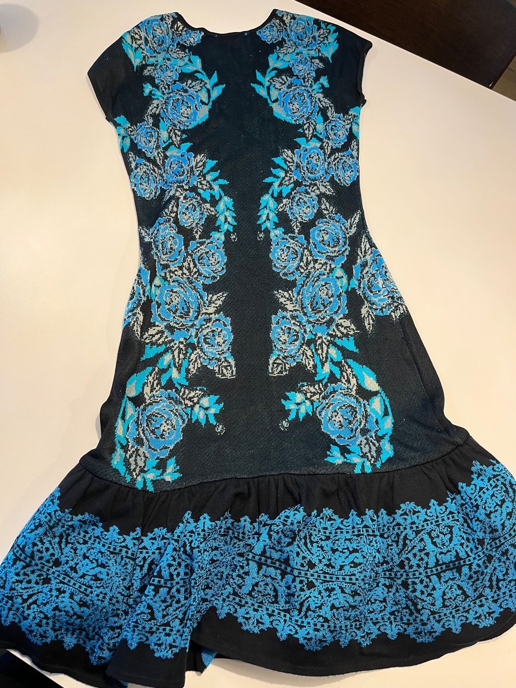 Vestiti: Kleid Kukhareva – Usato da Adetswil venduto da dp9 1
