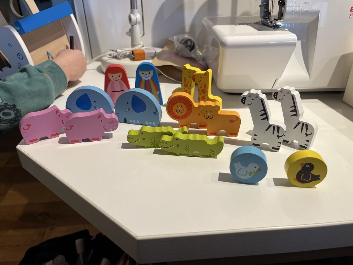 Jouets: Arche Noah Spielzeug – D'occasion à Sempach par Caranedache 1