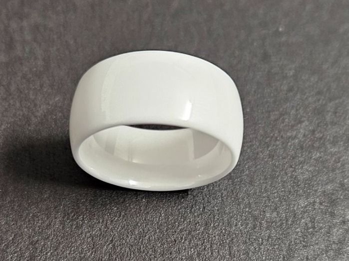Anelli: Ring weiss aus Keramik   Gr. US 11 – Nuovo (secondo la descrizione) da Kreuzlingen venduto da RahMal 1
